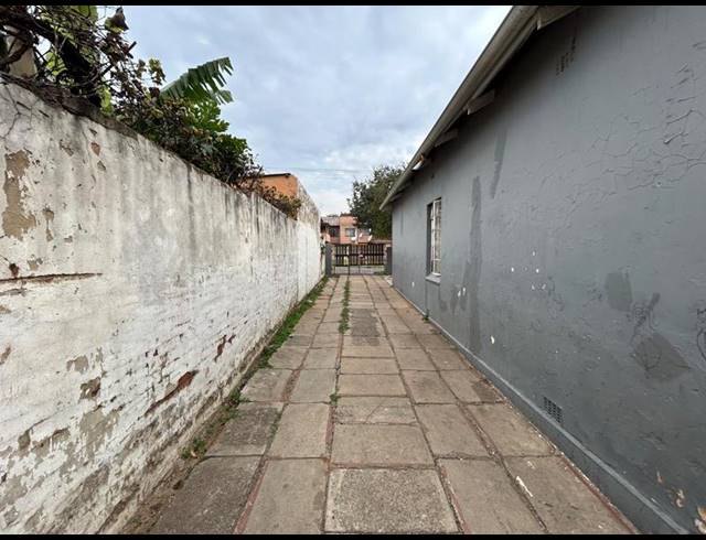 14 BEDROOM HOUSE FOR SALE IN TURFFONTEIN